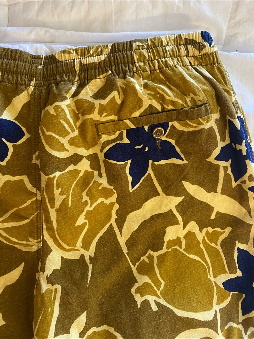 J. Crew Men's Mustard Floral Drawstring Shorts with Navy Flowers - Picture 6 of 7
